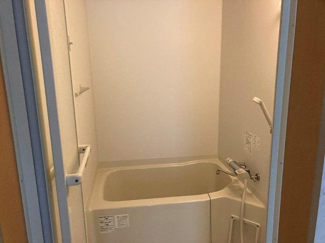 バス・シャワールーム　浴室