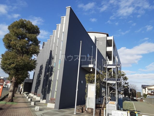 図書館　寒川総合図書館（図書館）まで596m