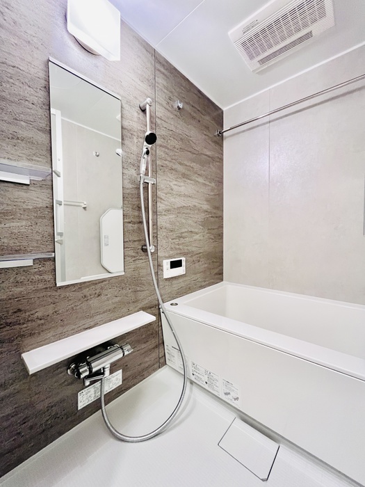 バス・シャワールーム