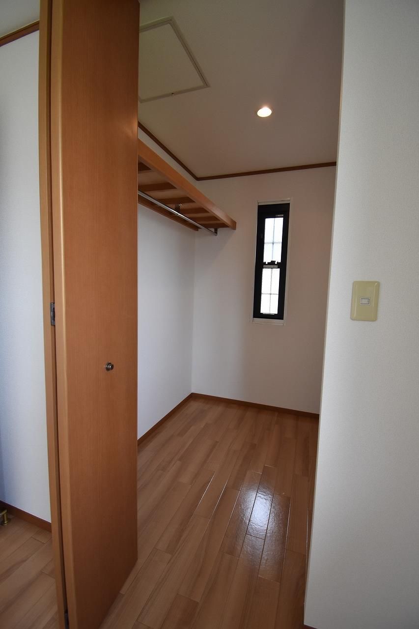 収納　B号室画像