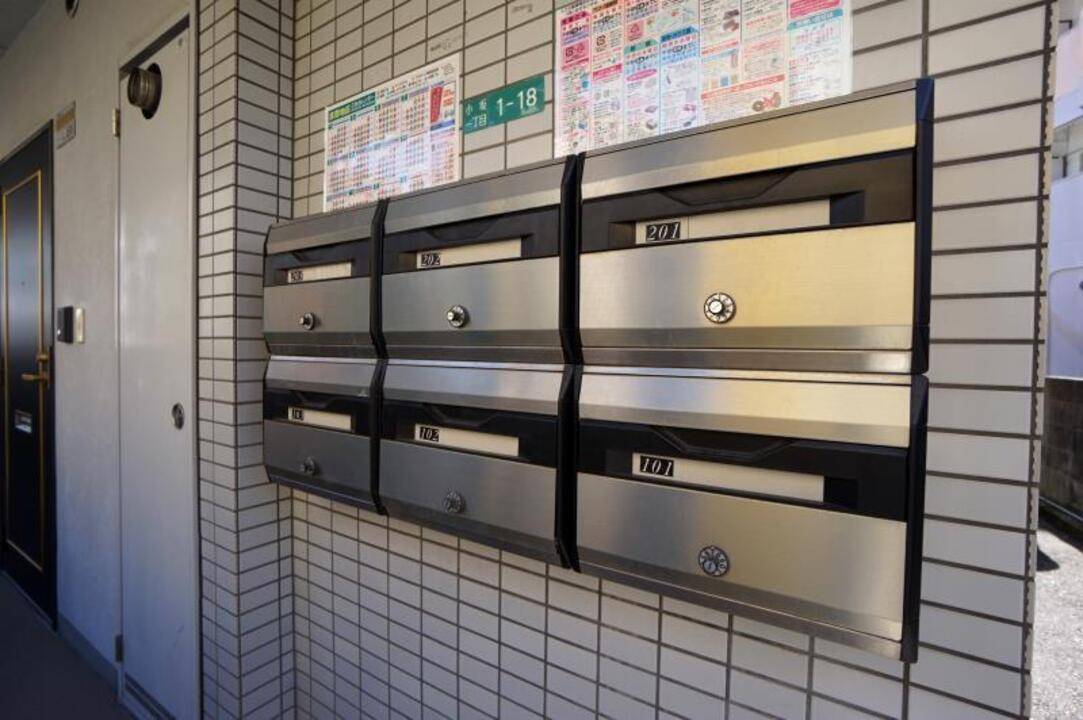 エントランス　メールBOX