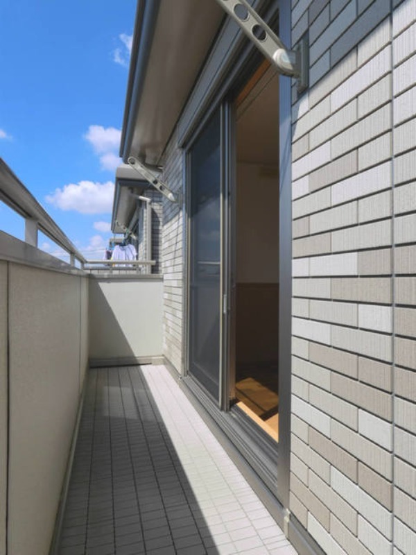 バルコニー　図面と現状に相違がある場合には現状を優先