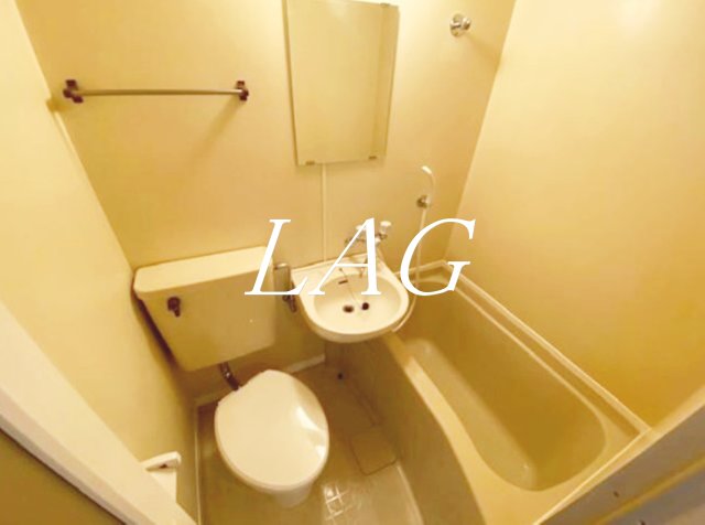 バス・シャワールーム　お風呂です。