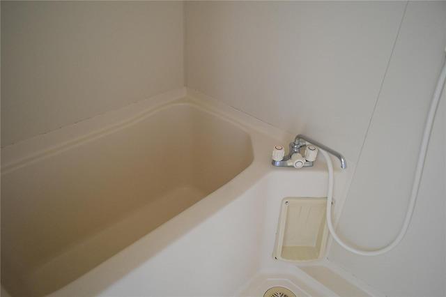 バス・シャワールーム　※同タイプ部屋の写真です。