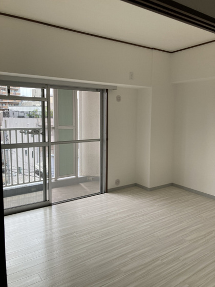 居室・リビング　※別部屋の写真です