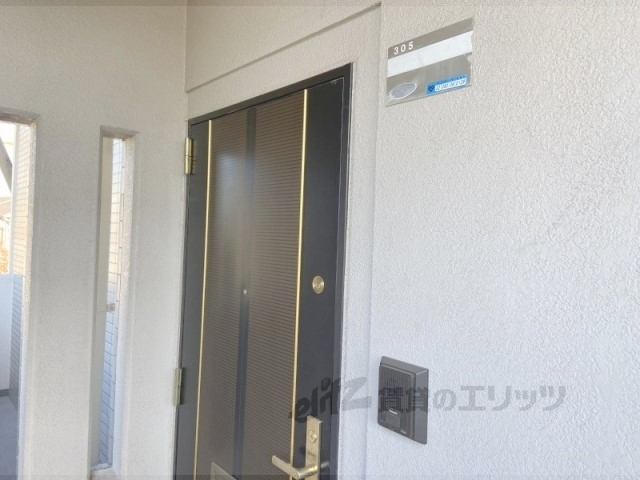 玄関　インターホン