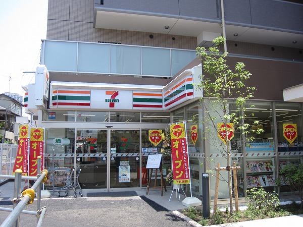 コンビニ　セブンイレブン 調布布田駅前店（コンビニ）まで38m