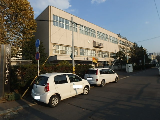 小学校　幌東小学校（小学校）まで324m