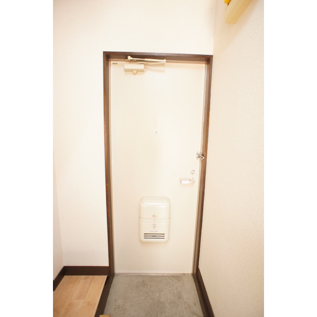 玄関　お掃除のしやすいタイプ