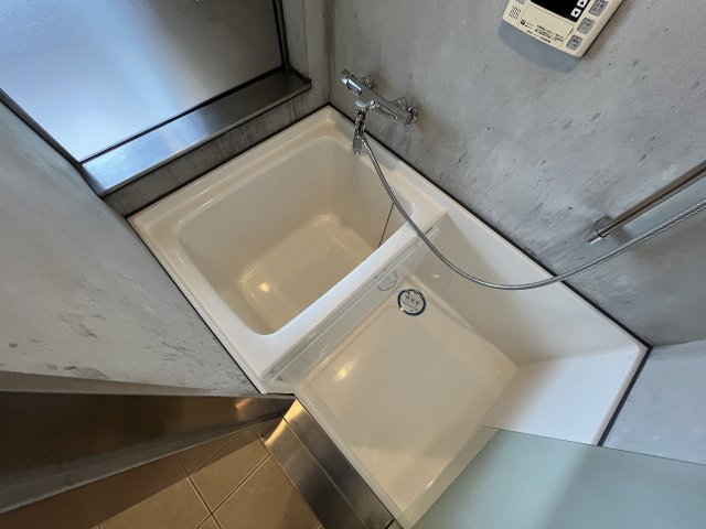 バス・シャワールーム　ゆったり過ごせるお風呂です