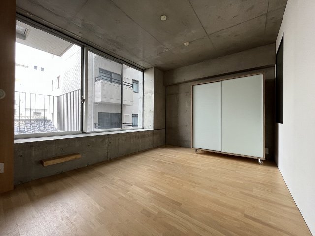 居室・リビング　居間です