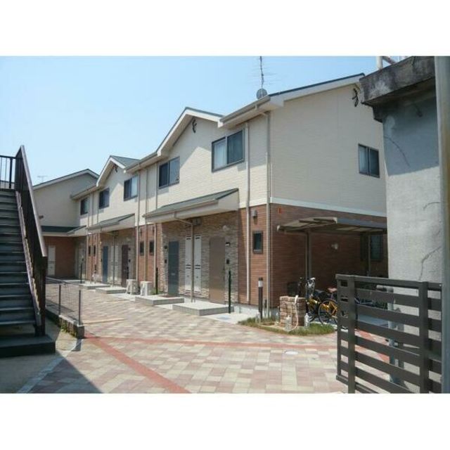 建物外観　ブエナアビテートII