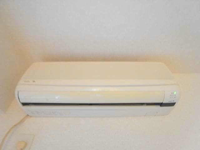 その他設備　エアコン付で快適です