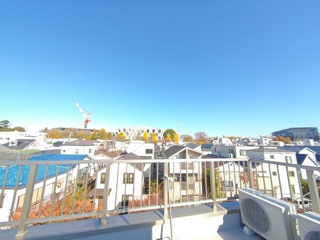 バルコニー　屋上