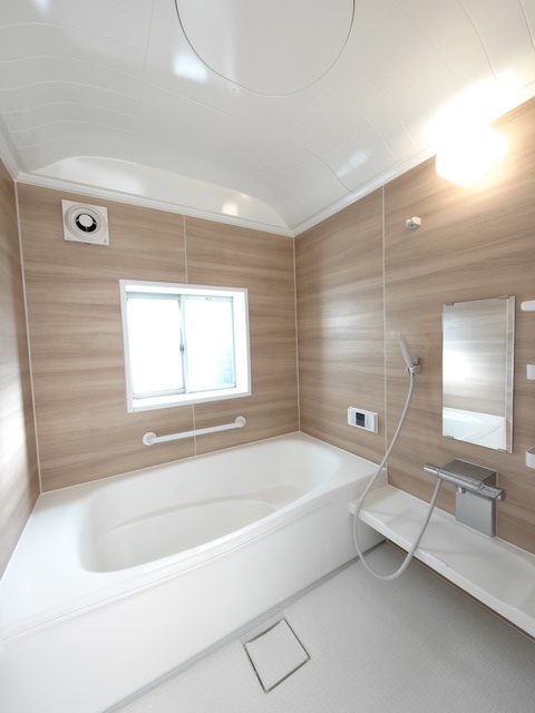 バス・シャワールーム　浴室