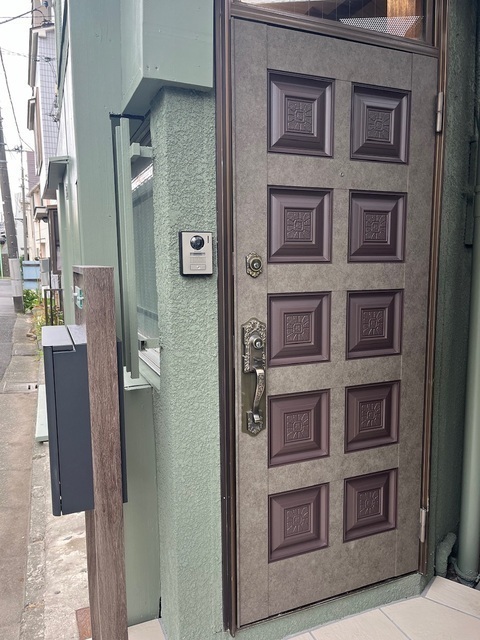 建物外観　建物入口