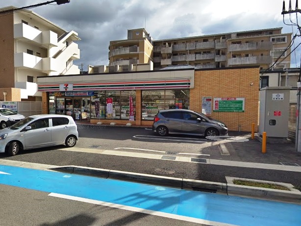 コンビニ　セブンイレブン 神戸北青木4丁目店（コンビニ）まで550m
