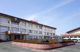 中学校　香芝市立香芝東中学校（中学校）まで848m