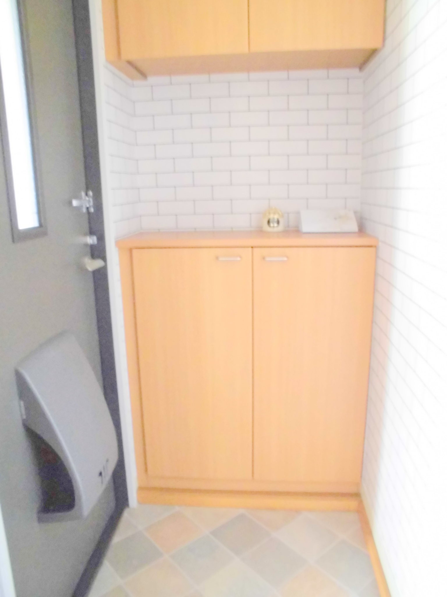 玄関　※参考写真　前回入居時の写真です