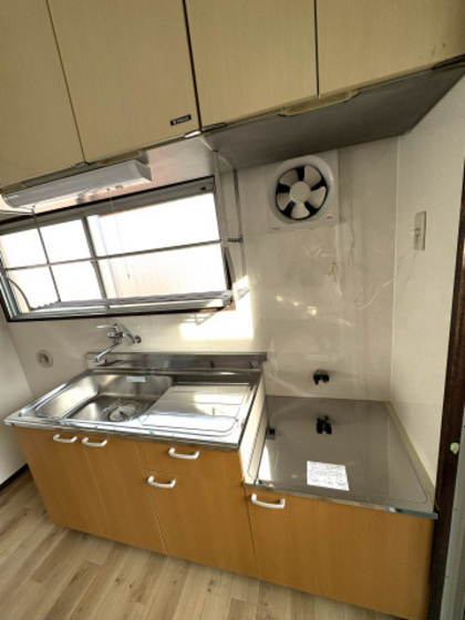 キッチン　※別部屋の写真です