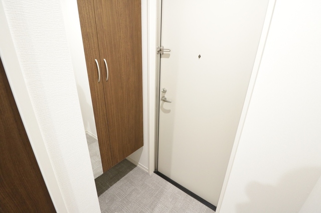 玄関　３０５・玄関