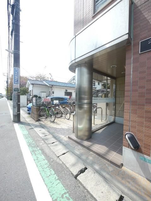 エントランス　★オートロック付のエントランス★