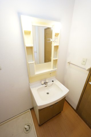 洗面設備　※洗髪洗面化粧台になります。