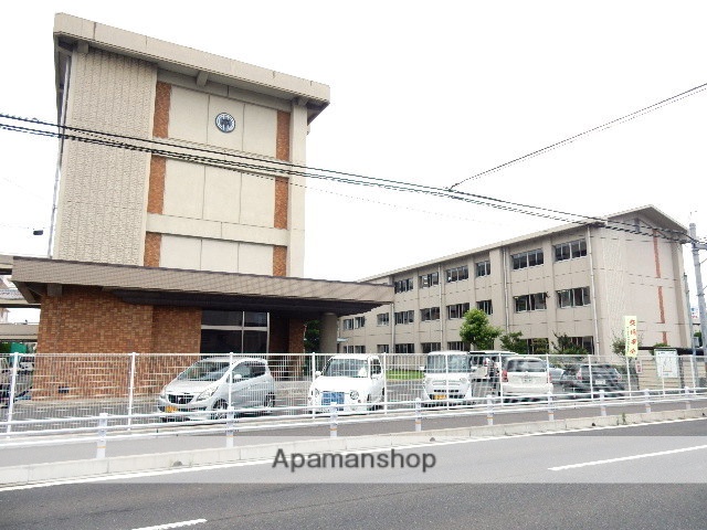 小学校　岡山市立平井小学校（小学校）まで392m