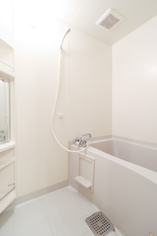 バス・シャワールーム　図面と現状に相違がある場合には現状を優先