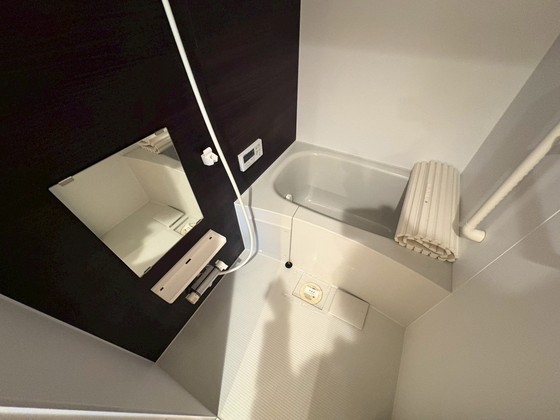 バス・シャワールーム　※別部屋の写真です