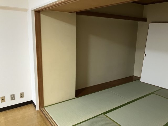 DIKマンション鷺沼の居間写真