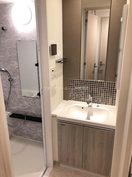洗面設備　《見学予約受付中》2019年築・築浅ハイグレードマンション！
