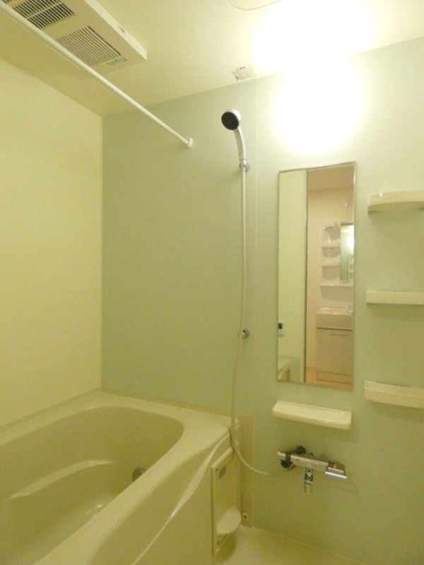 バス・シャワールーム　図面と現状に相違がある場合には現状を優先