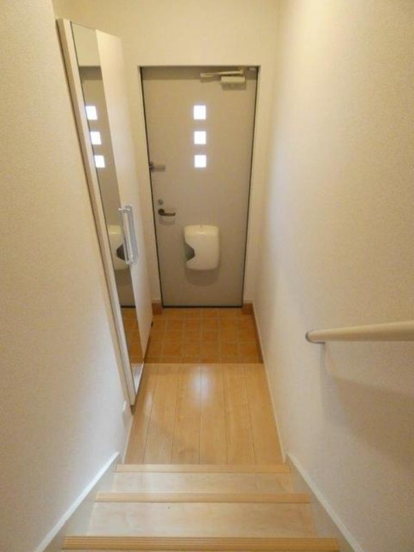 玄関　図面と現状に相違がある場合には現状を優先