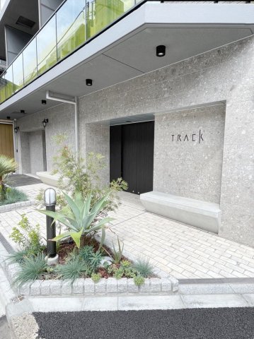 エントランス　毎日通るエントランスはこのようになっています