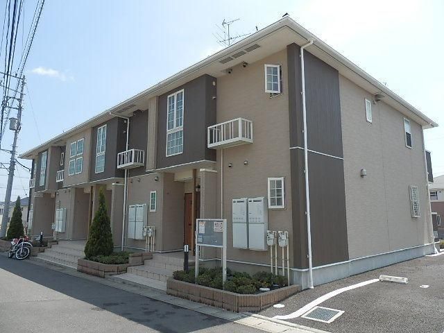 建物外観　新興住宅街につき街並みキレイ
