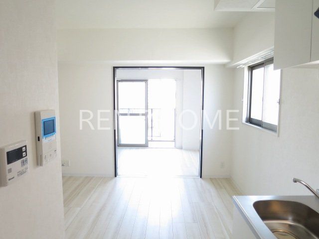 その他　リビング～洋室