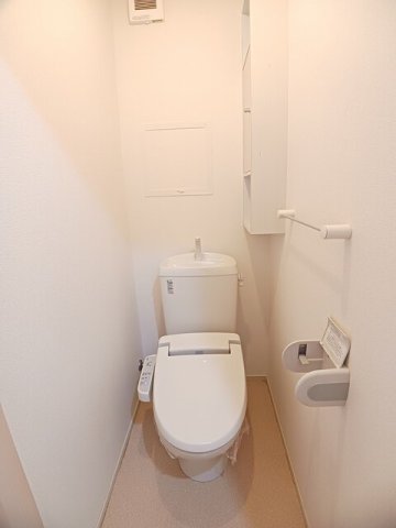 トイレ　シンプルで使いやすいトイレです