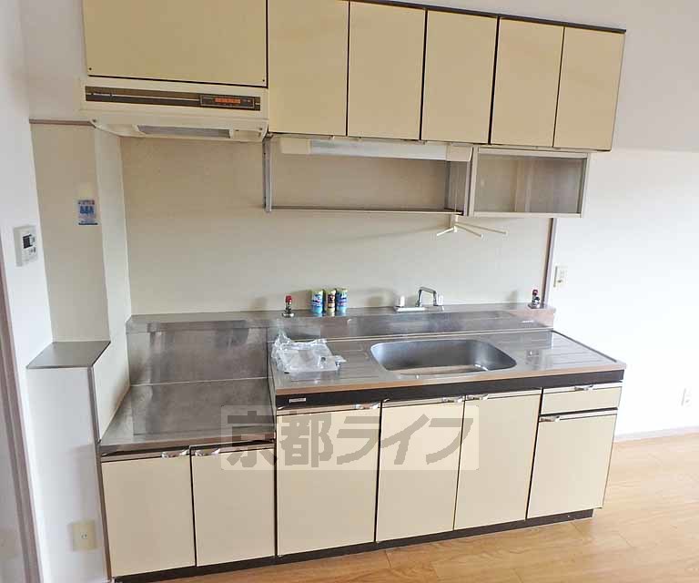 キッチン　うれしいワイドサイズのキッチン