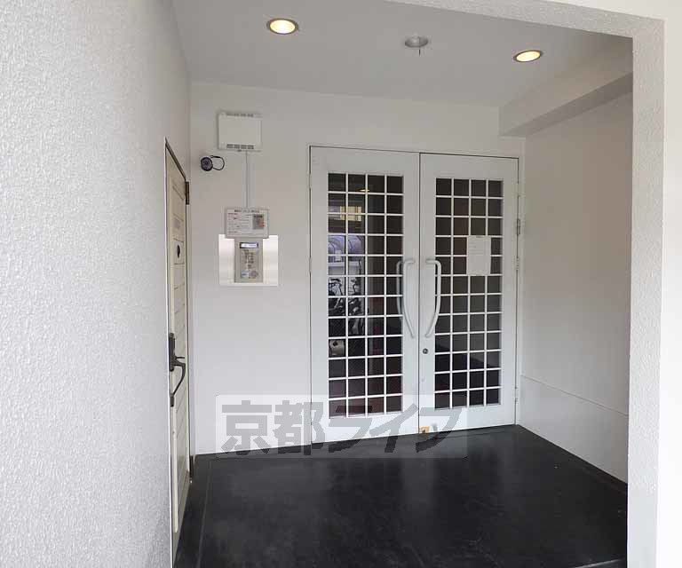 その他共有部分　建物入り口です。