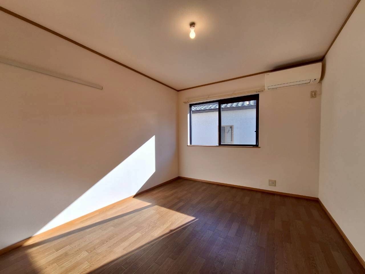 居室・リビング　★6.5帖の洋室★