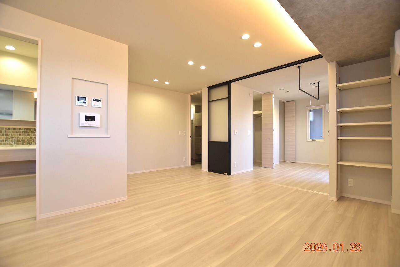 居室・リビング　ペット可【犬・猫】1匹迄★高級アパート★新築★宇都宮駅徒歩圏