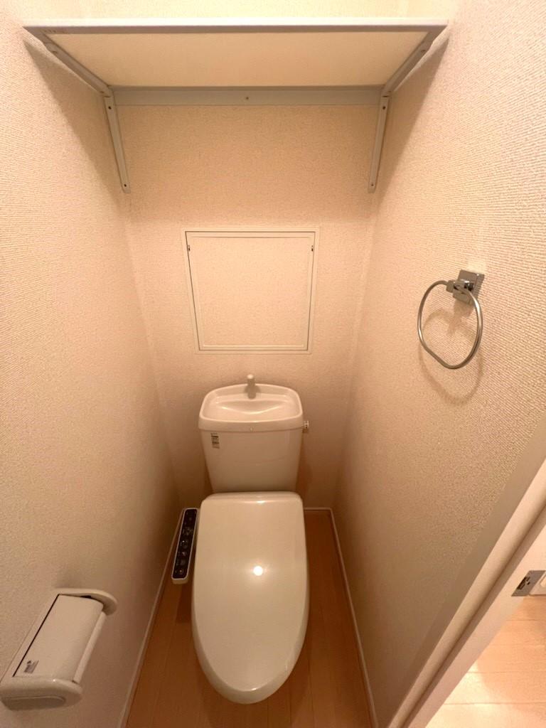 トイレ　※202号室の画像です