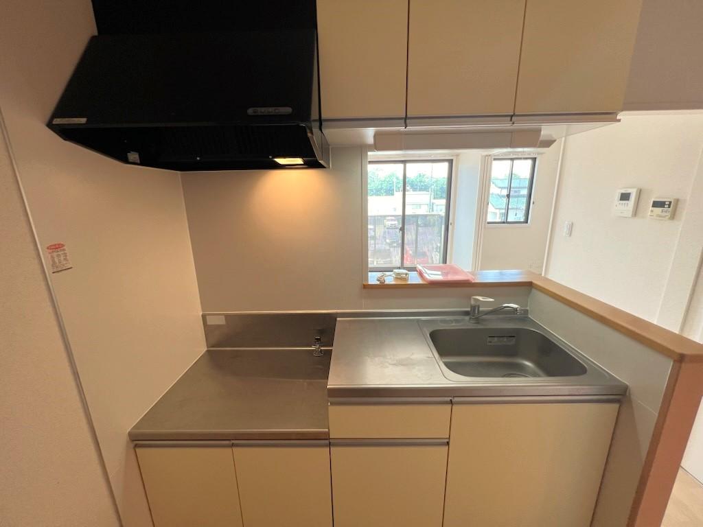 キッチン　※202号室の画像です