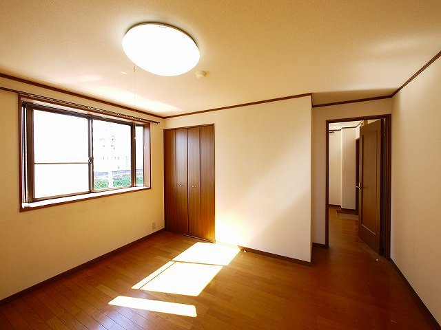 その他部屋・スペース　ゆったりした洋室です