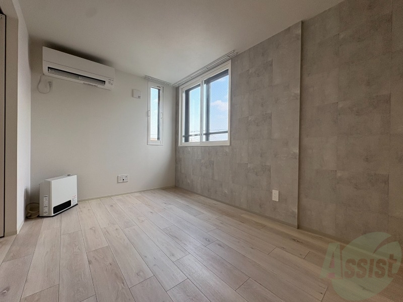 居室・リビング　広々としたリビングですね。使い勝手がよさそうですね！