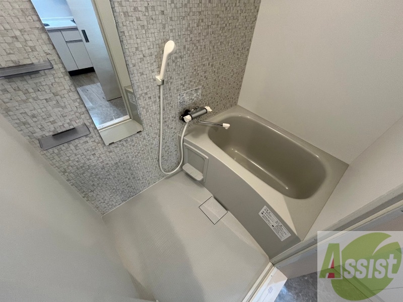 バス・シャワールーム　お風呂になります。一日の疲れを癒してくださいね。