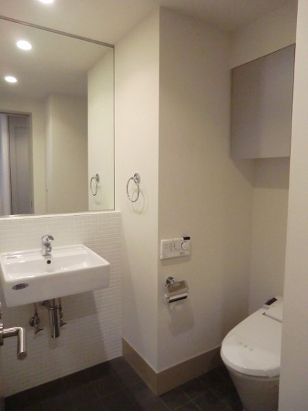 洗面設備　使いやすい洗面所です