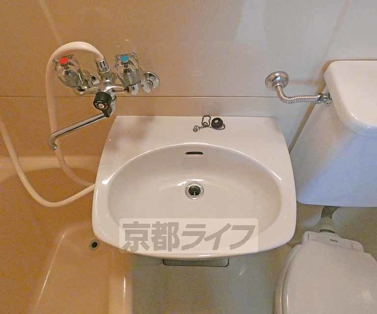 洗面設備　洗面台です。