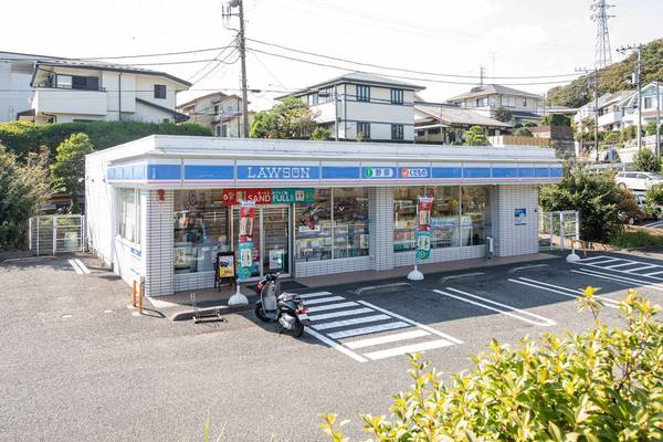 コンビニ　ローソン西鎌倉二丁目店（コンビニ）まで350m
